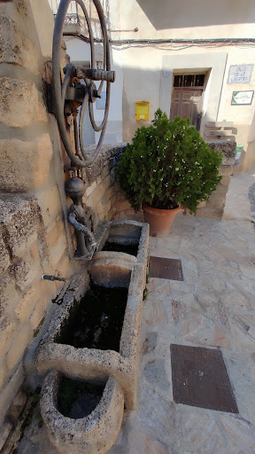 Fuente Antigua