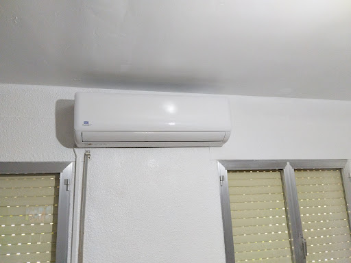 AIRE ACONDICIONADO Y ELECTRICIDAD AMRA