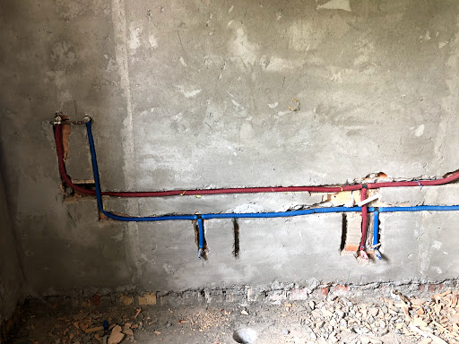 Fontanero en Málaga. Plumbing - Calentadores, Termos de Gas y Atascos de Tuberías